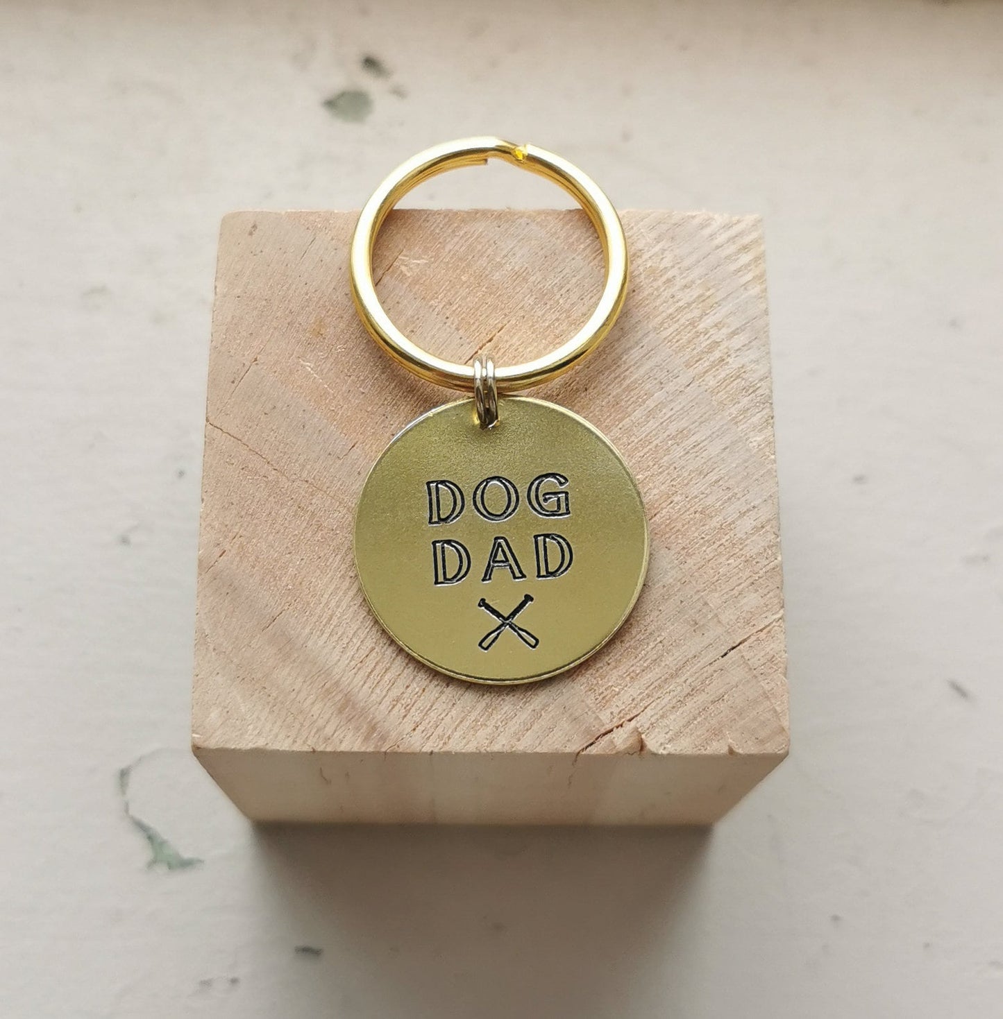 Products Dog Dad Oars Keychain - Engraved - Dog Dad Gift - Gift for Him- Gift for Husband - Gift for Couples - Unique Gift - Birthday Gift - Christmas Gift for Him - Christmas Gift - Dog Christmas - Handmade - Metal Working