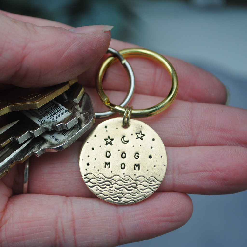 Dog Mom Keychain - Dog Mom Gift - Gift for Her - Pet Parents Gift - Fur Mom - Dog Mom Keytag - Gift for Couples - Cat Mom Gift - Unique Gift